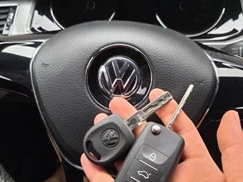 汽车换锁费用多少